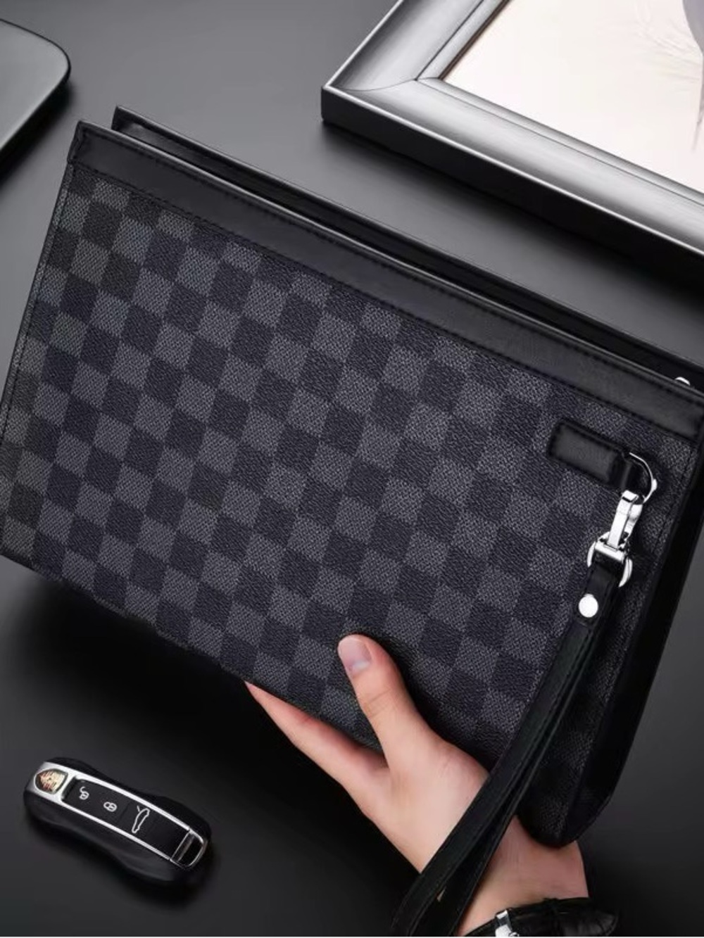 Men's Women Checkered Pattern Wristlet Clutch - Black
